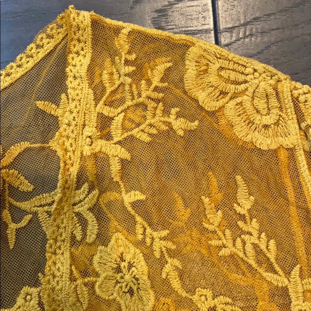 Duster - Picture 3 of 3